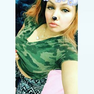 Meet your Posher, Tania